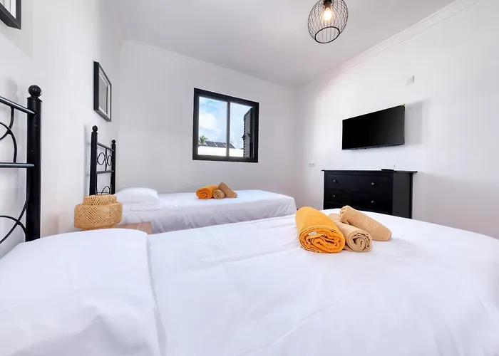 Arena Blanca With Private Pool And Bbq By Lanzarote * Playa Blanca (Lanzarote)