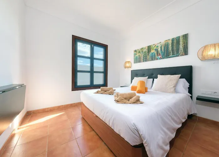 Arena Blanca With Private Pool And Bbq By Lanzarote