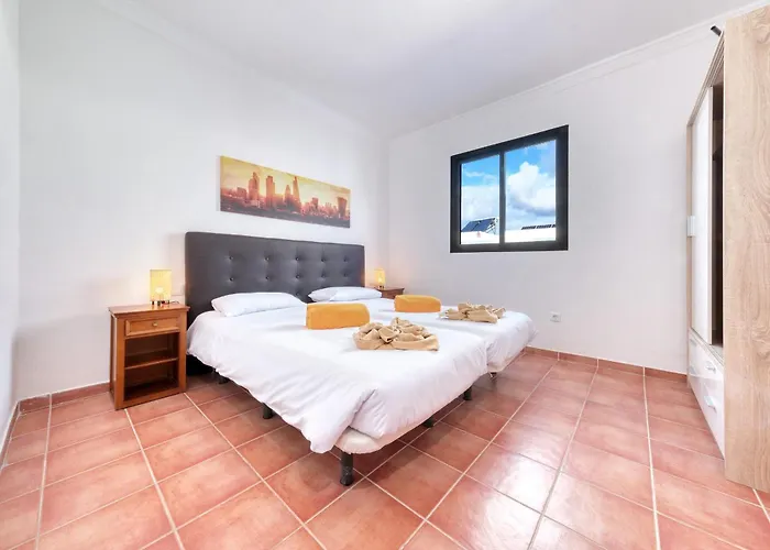 Arena Blanca With Private Pool And Bbq By Lanzarote بيت للعطل