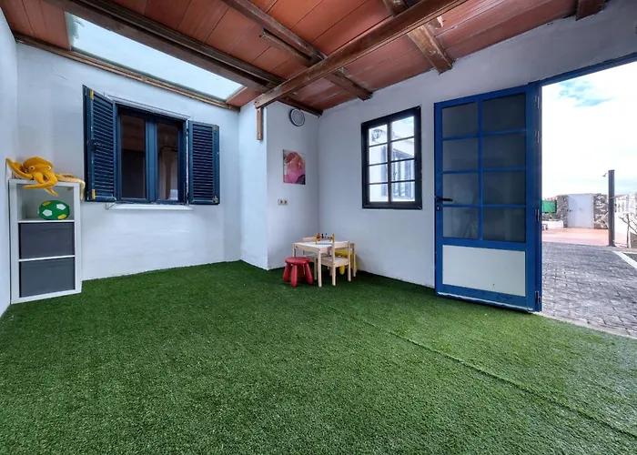 Arena Blanca With Private Pool And Bbq By Lanzarote 펜션 플라야블랑카