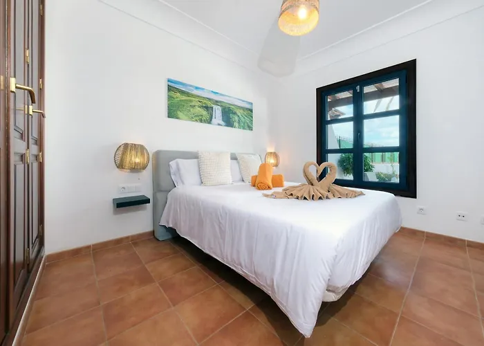 Arena Blanca With Private Pool And Bbq By Lanzarote بيت للعطل