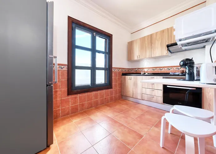 Arena Blanca With Private Pool And Bbq By Lanzarote بلايا بلانكا