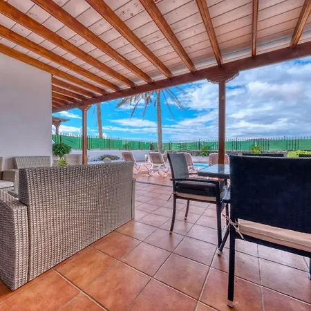 Arena Blanca With Private Pool And Bbq By Lanzarote 펜션 *